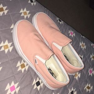 worn once peach vans